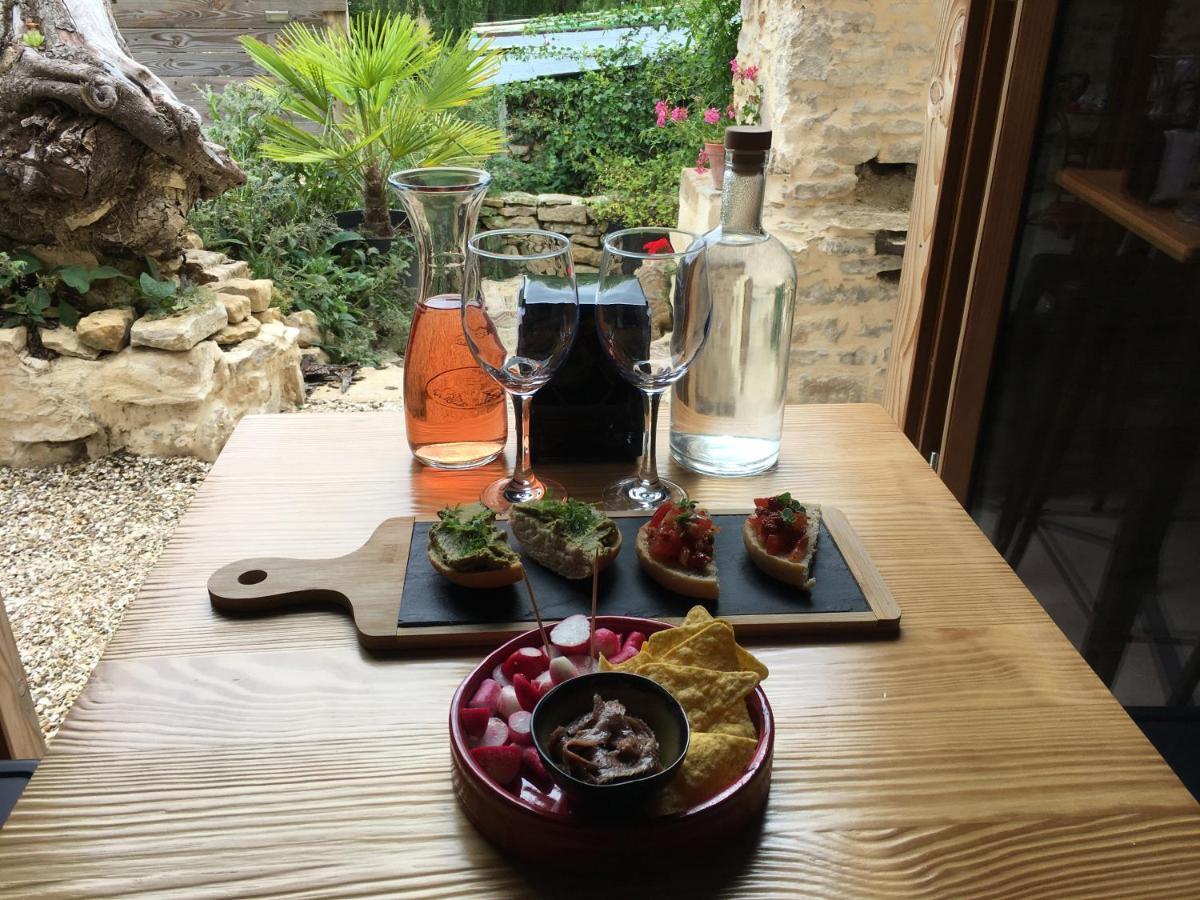 Au Cheval Bleu Bed & Breakfast Fontenay-près-Vézelay Eksteriør bilde