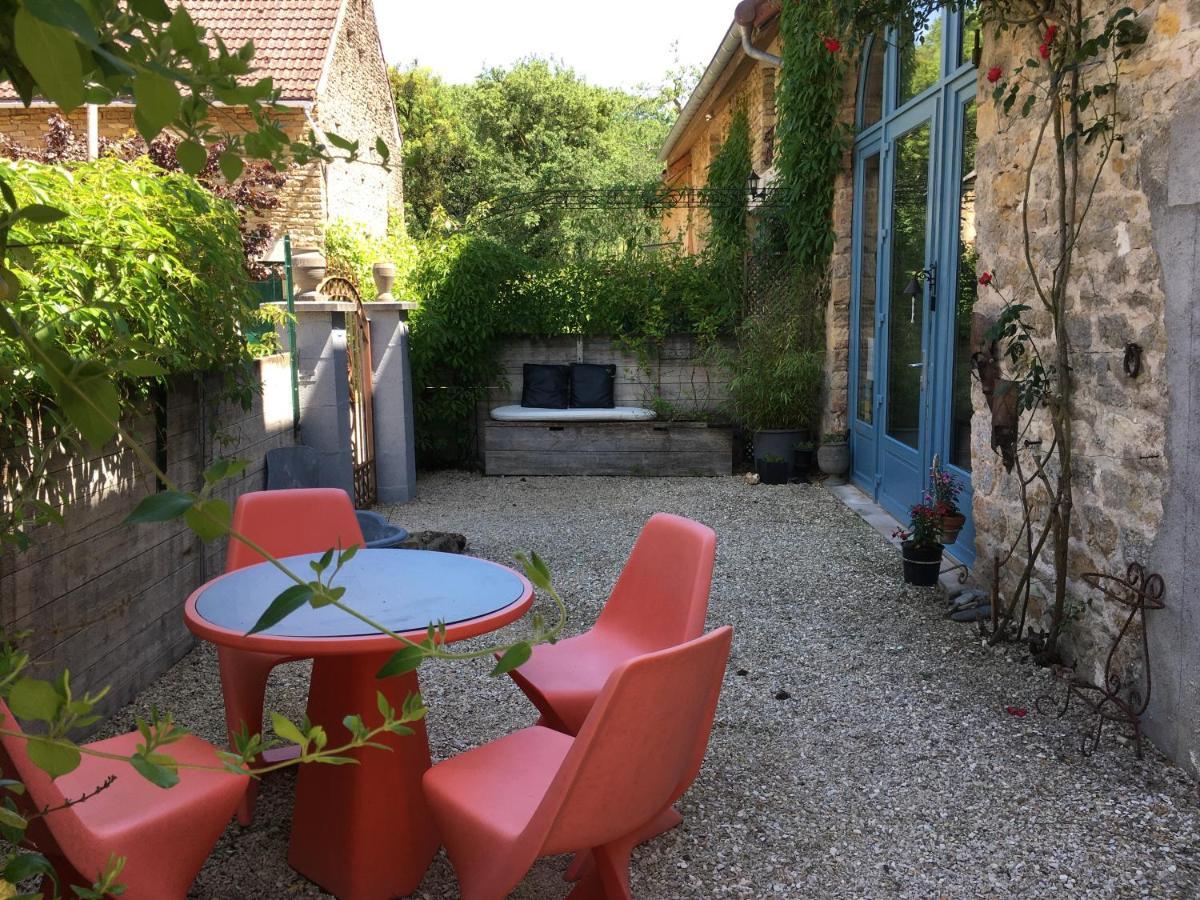 Au Cheval Bleu Bed & Breakfast Fontenay-près-Vézelay Eksteriør bilde