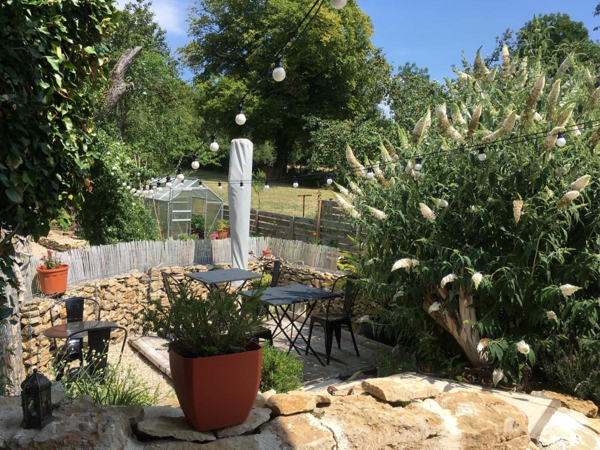 Au Cheval Bleu Bed & Breakfast Fontenay-près-Vézelay Eksteriør bilde