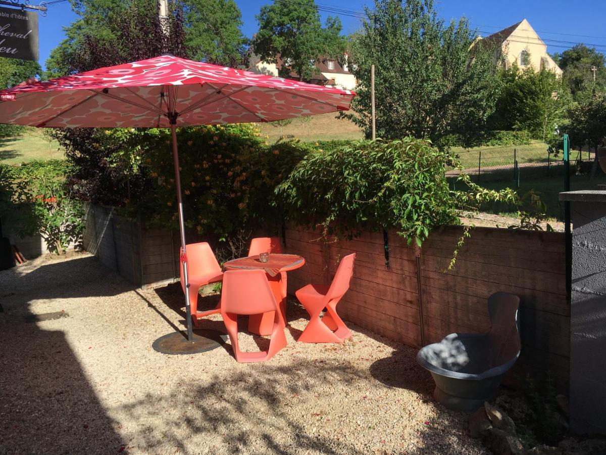 Au Cheval Bleu Bed & Breakfast Fontenay-près-Vézelay Eksteriør bilde