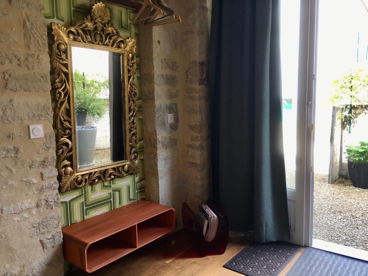 Au Cheval Bleu Bed & Breakfast Fontenay-près-Vézelay Eksteriør bilde