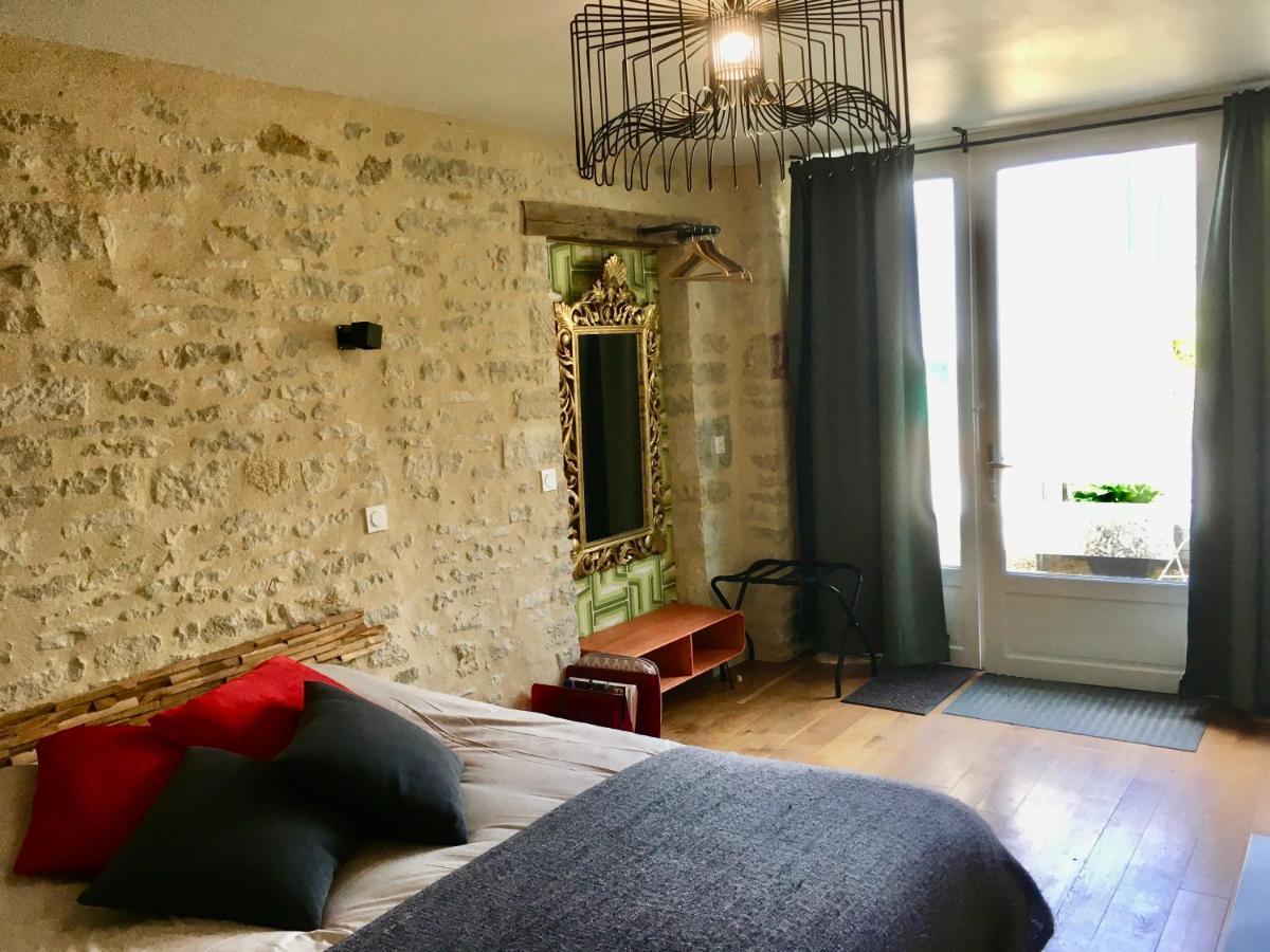 Au Cheval Bleu Bed & Breakfast Fontenay-près-Vézelay Eksteriør bilde