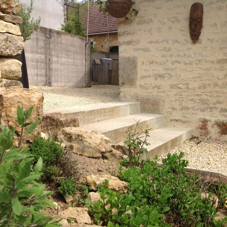 Au Cheval Bleu Bed & Breakfast Fontenay-près-Vézelay Eksteriør bilde
