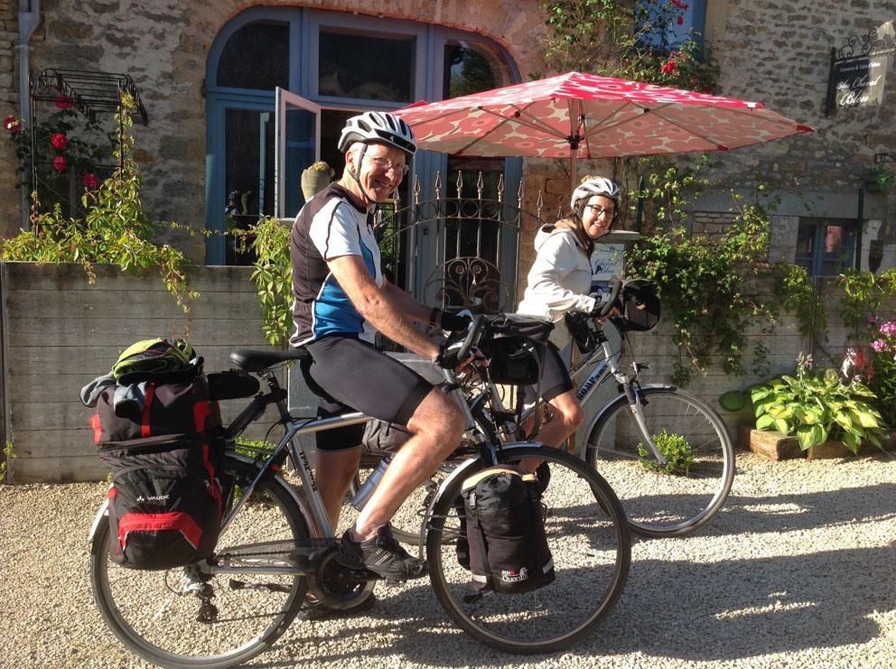 Au Cheval Bleu Bed & Breakfast Fontenay-près-Vézelay Eksteriør bilde